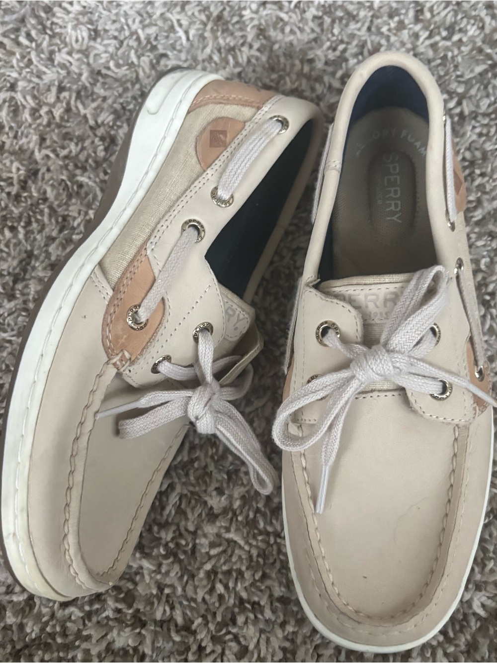 Women SPEERY boat  shoes loafers sz 6 mint